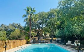 Magnifique Villa Typique Du Sud Avec Piscine Privee Et Jardin Mediterraneen